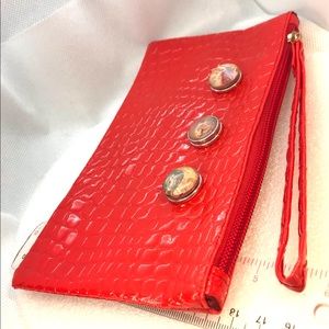 Clutch purse wristlet with 3 Handmade 20mmSnaps